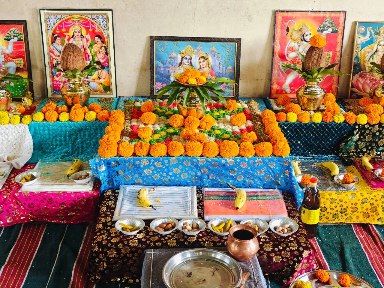 Devotees Performing Puja at Trimbakeshwar
